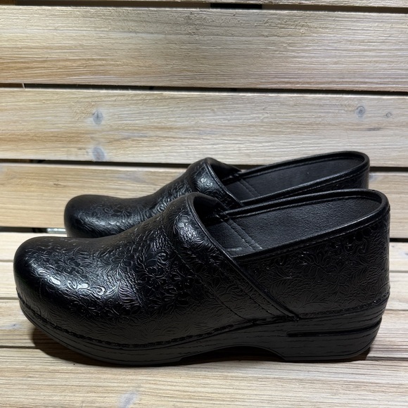 Dansko Floral Tooled Leather Professional Stapled Clogs Euro Size 41 - Picture 7 of 9